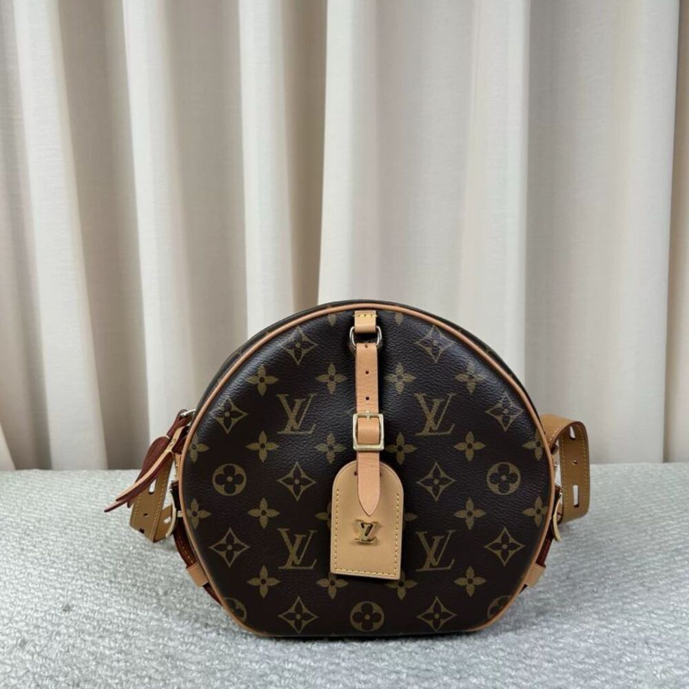 Louis Vuitton Women Pre-Loved Bag Very Good Condition